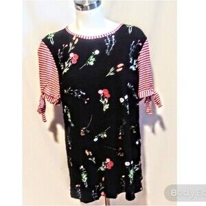 Sweet Claire Black Floral Top L